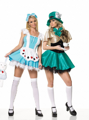 Alicia y Sombrerera Loca